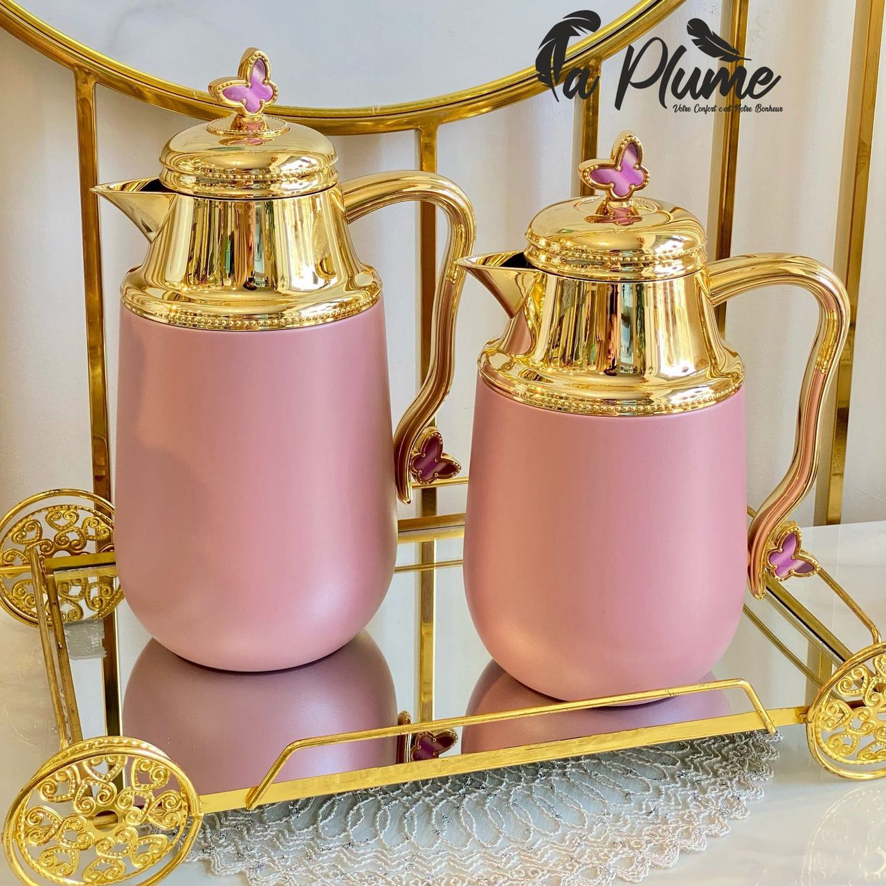 Cafetières élégantes roses et dorées – La Plume