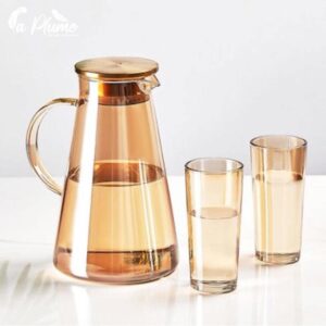 Carafe et verres élégants