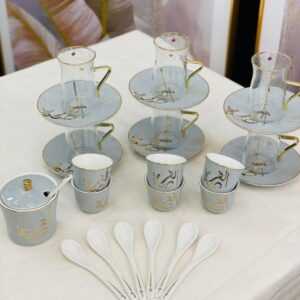 Service à thé élégant en porcelaine – La Plume