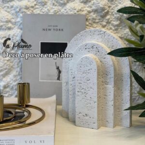 Décor a poser en plâtre