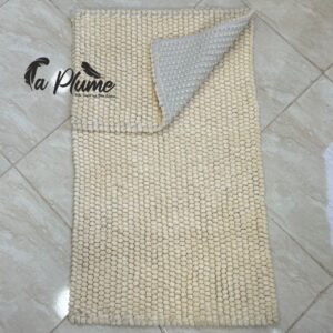 Tapis décoratif à texture boules — Style moderne et confortable pour la maison