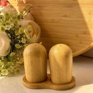 Salières et poivrières en bambou