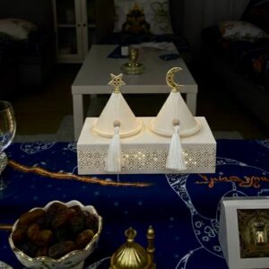 Porte Gâteau Lumineux "Éclat des Villes d'Orient" avec Dôme Illustré