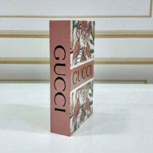 Faux Livre Décoratif de Marque "Gucci"