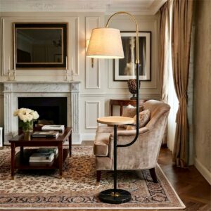 Lampadaire Franklin Rivet : Élégance et Fonctionnalité avec Table d'Appoint Intégrée