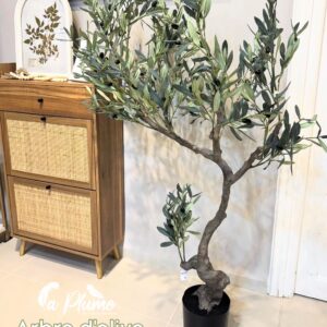 L'Olivier Artificiel : Charme Méditerranéen Intemporel