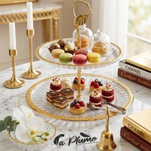 Porte à Gâteaux à deux étages en Cristal Ciselé Dorée