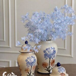 Vase Floraison Azurée en Céramique Florale