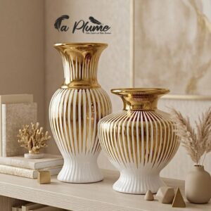 Vase Sculpturale en Blanc et Or