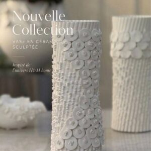 Vase Floral Texturé Élégance Sculpturale