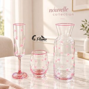 Carafe et Verres en cristal aux motifs de nœuds roses